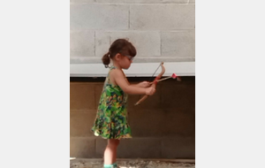 Une future archère à n'en pas douter.